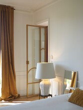 Porte battante dorée Art Déco
