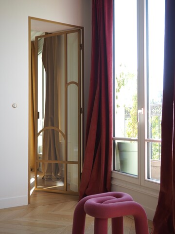 Porte battante dorée Art Déco