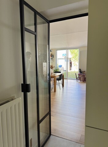 Porte battante en verrière