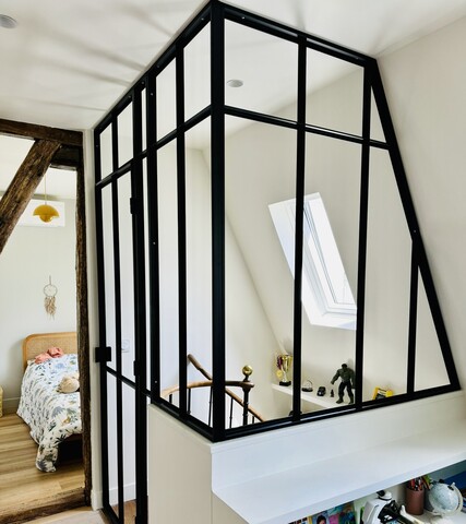 Verriere noire sous comble